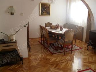 Stan - 105m² - Centar