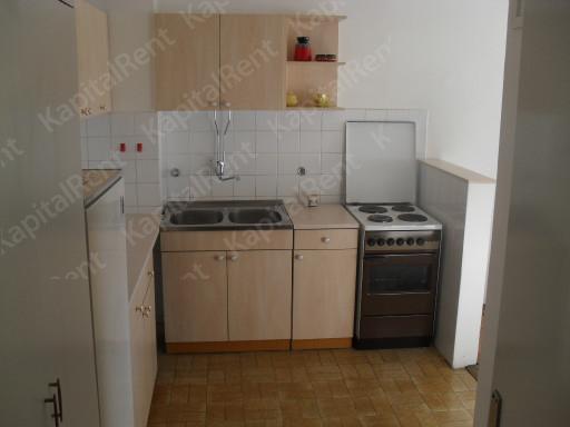 Stan - 80m² - Centar